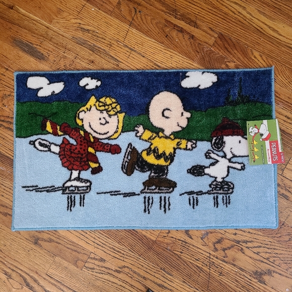 Peanuts Accents Peanuts Janice Charlie Brown Snoopy Ice Skating